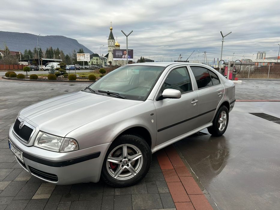 Škoda oktavia tur 1.9 tdi 66kw. 2001