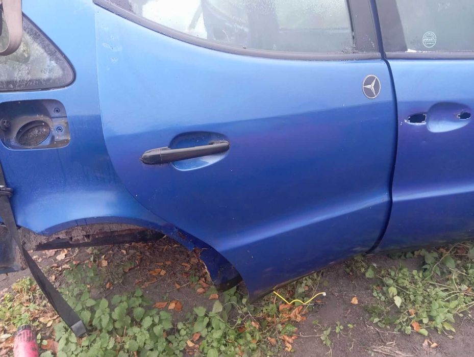 Карти Дверні Мерседес А 140 w168 обшивка дверей Mercedes a140