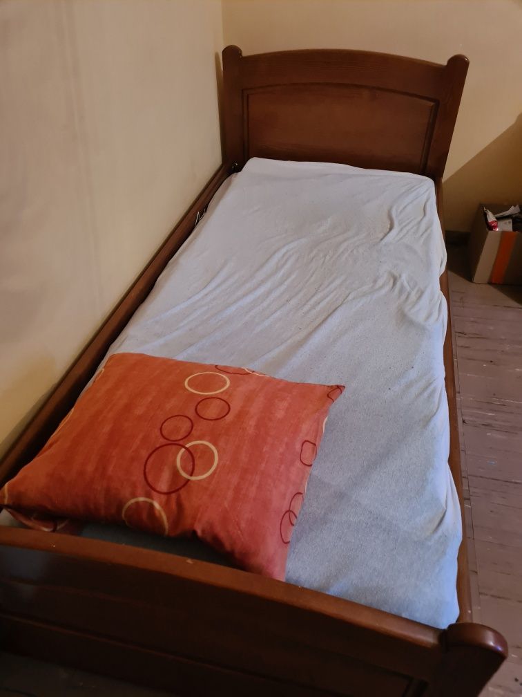 Sprzedam łóżko jednoosobowe