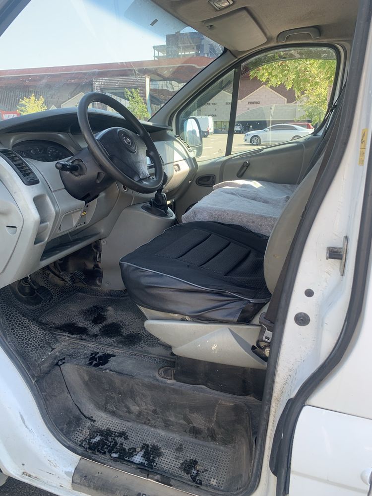 Opel Vivaro 2004Dizel
