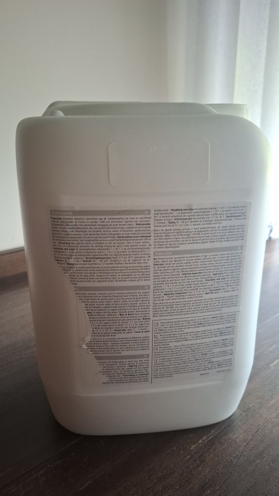 Grunt odcinający do podłoży gipsowych Sopro 602, z Niemiec