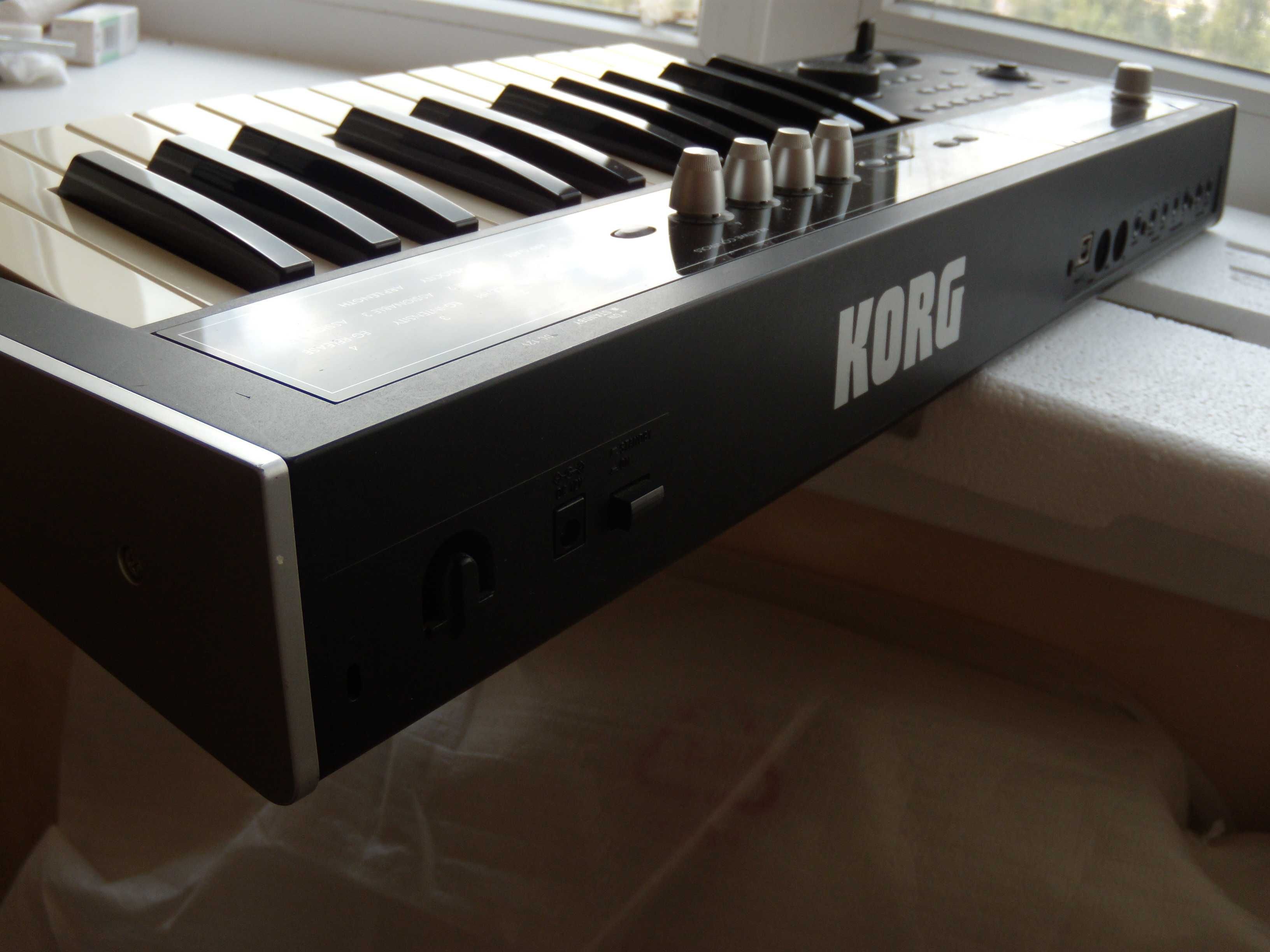 KORG Microkorg XL+,   /KORG MicroX/