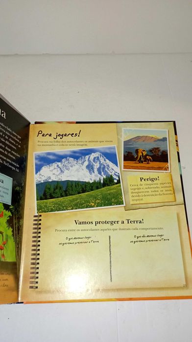 A Terra - A Incrível Enciclopédia Larousse