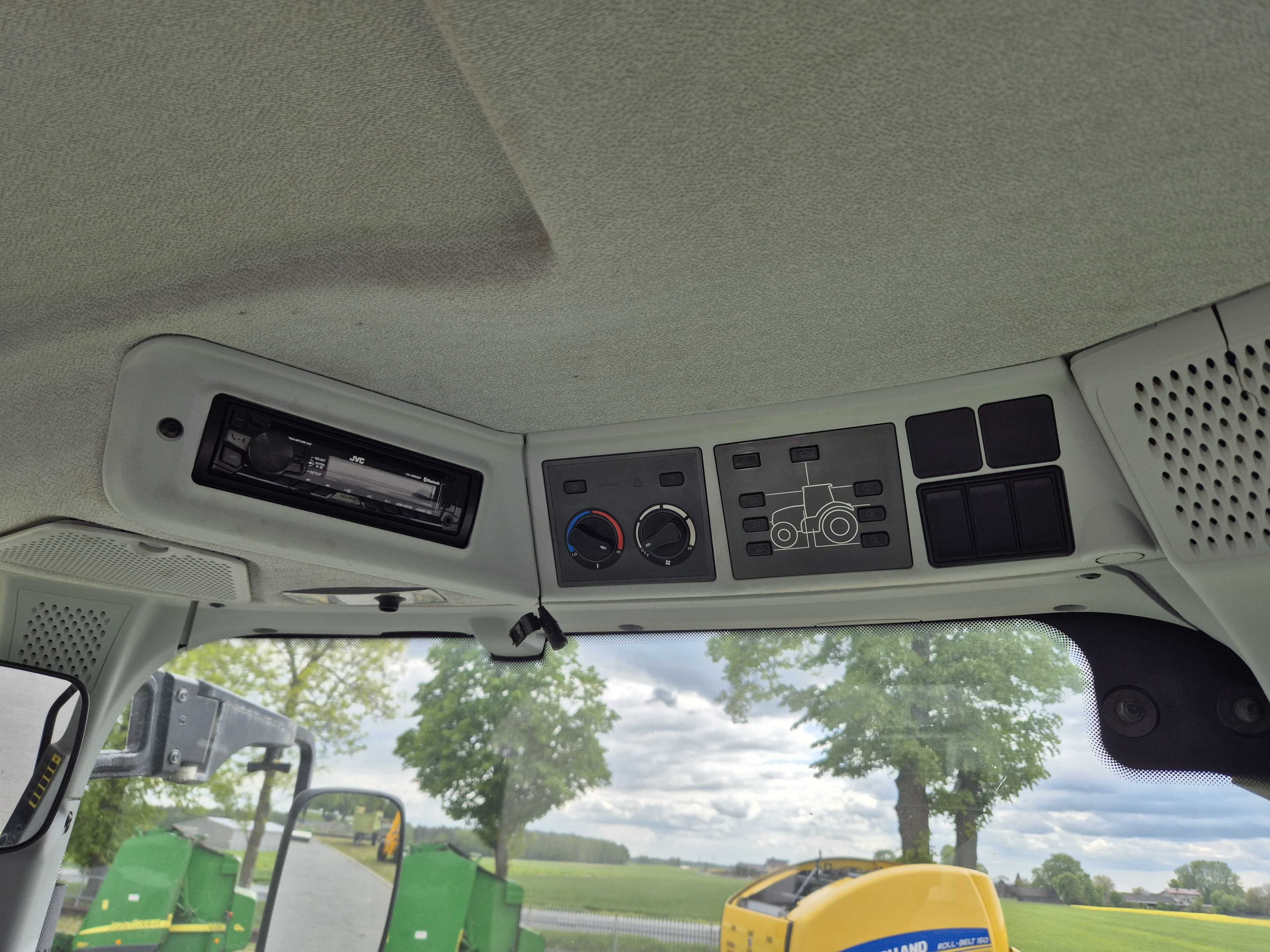 Claas  Arion 650