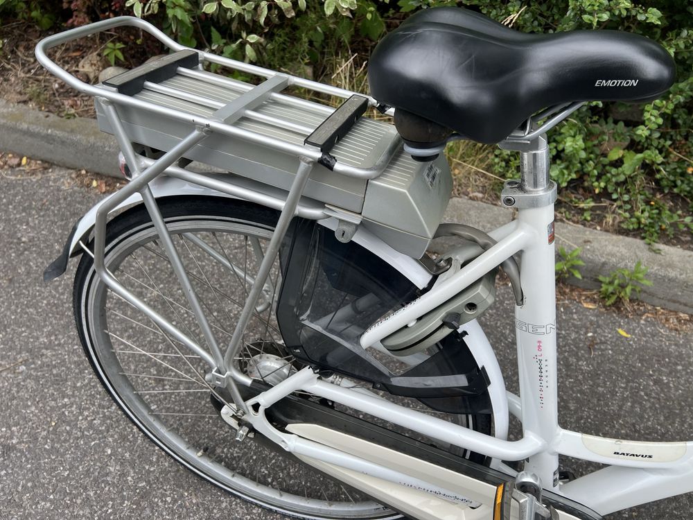Holenderski rower elektryczny SPARTA EMOTION z 7 biegami w piascie /A