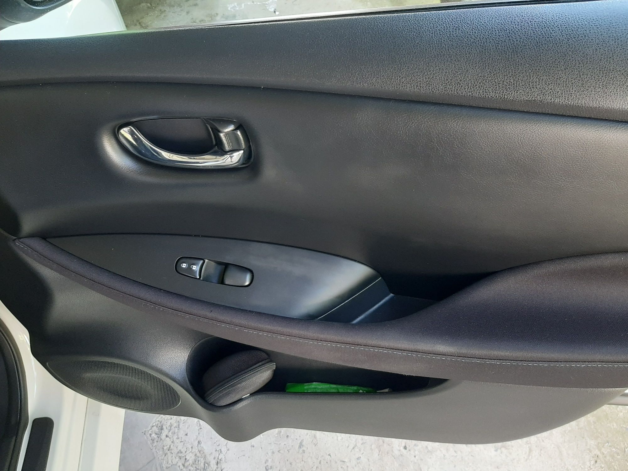 Nissan leaf 40kw. 2021