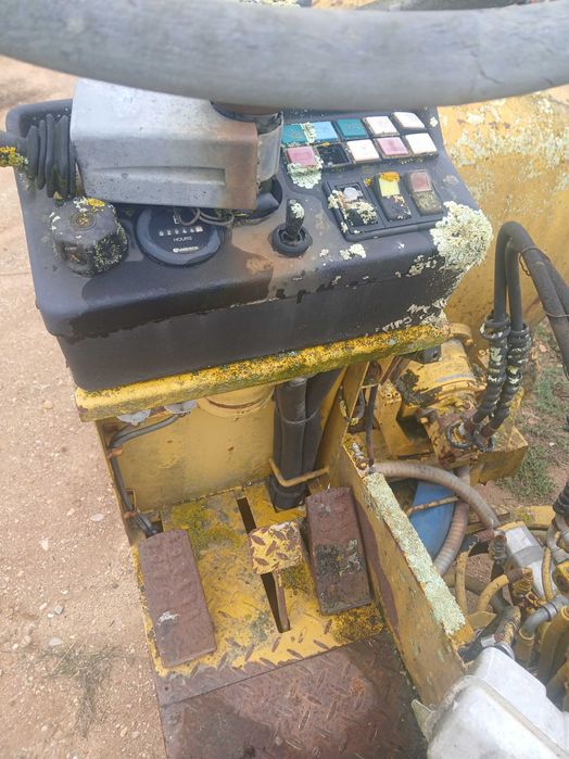 Auto betoneira Dumec 1.2m3