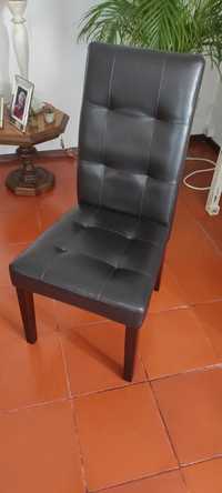 5 Cadeiras castanho escuro pele sintética