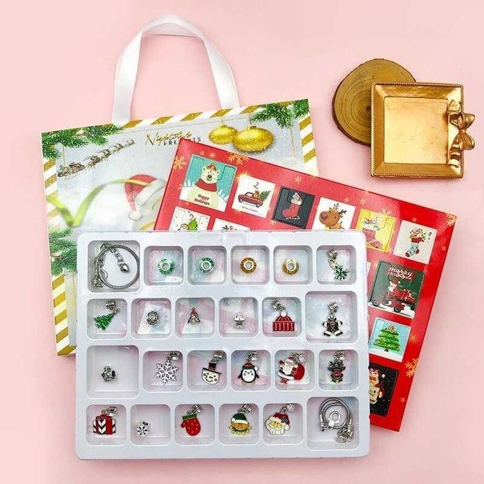 Адвент-календар з дитячими прикрасами — святковий набір для дівчинки
