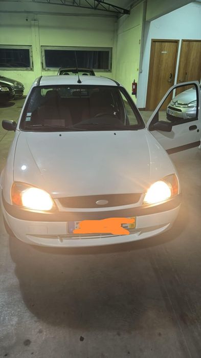 Ford fiesta 1.8D 112.000 kms reais