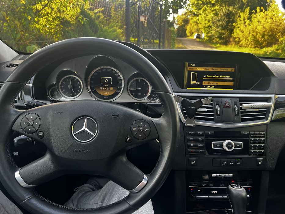 Mercedes-Benz E-Class, Мерседес 212 2011 рік
