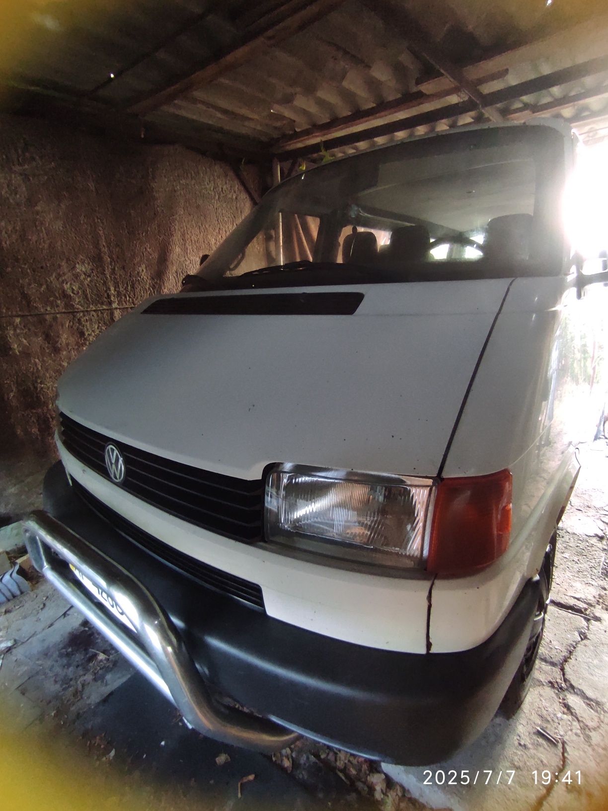 Volkswagen transporter t4 1.9td 2000год
