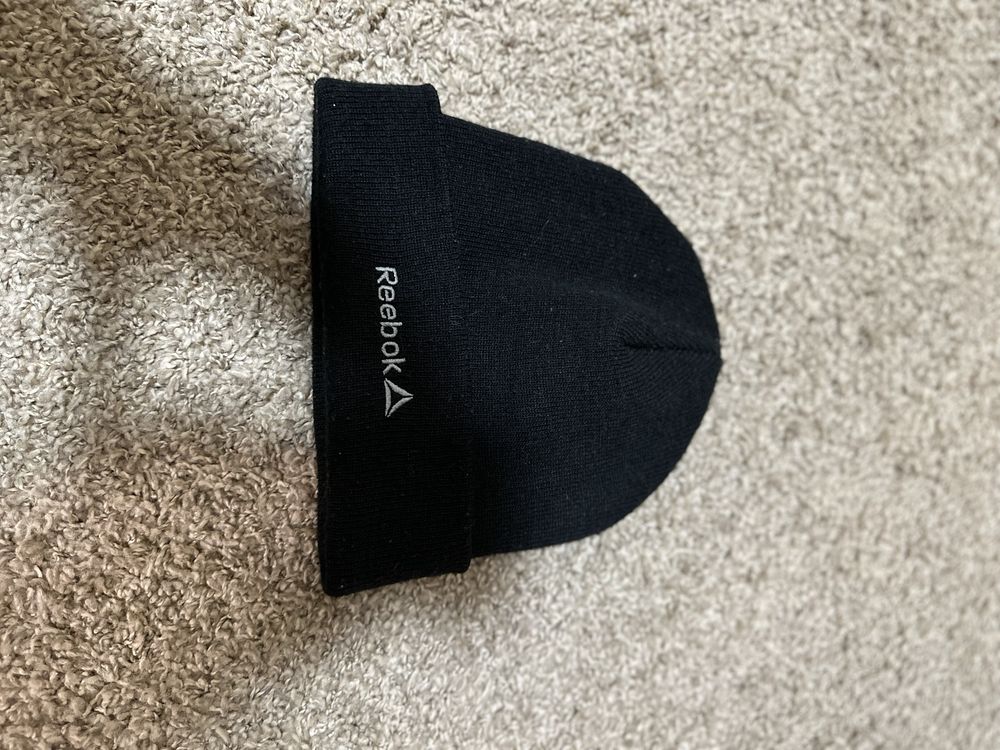 Шапка reebok