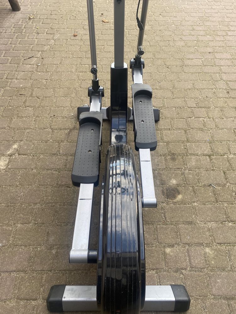 Orbitrek elektryczno magnetyczny elliptical x9 crosstrainer ergometer