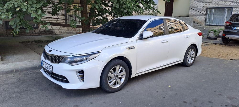 Продам kia k5 2016