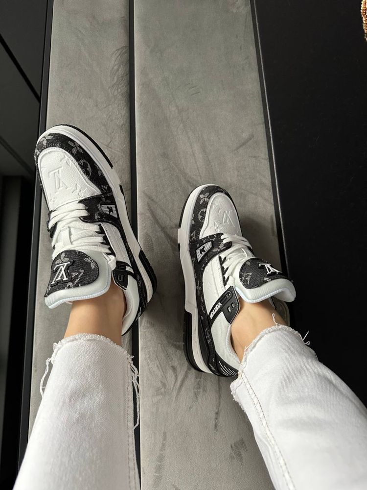 Buty sneakersy Louis Vuitton trainers black white