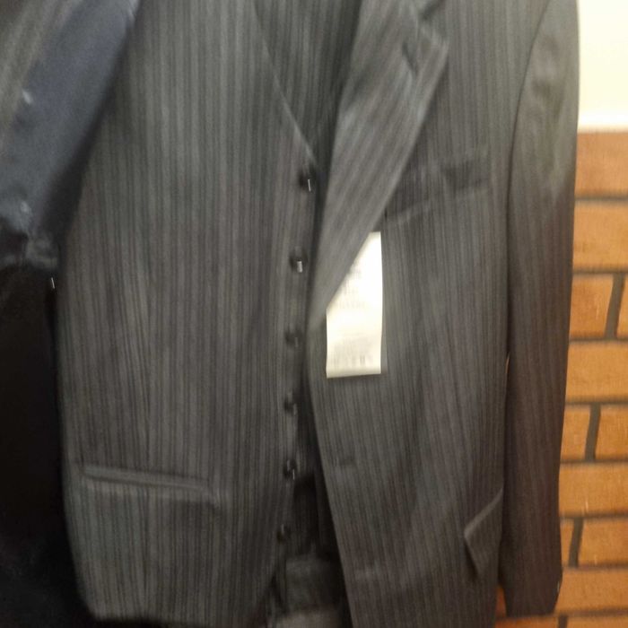 Nowy garnitur męski