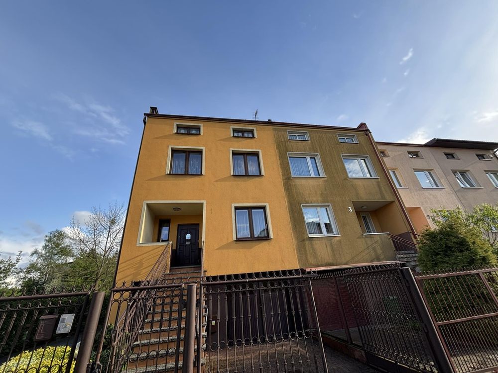 Mycie elewacji kostki dachów czyszczenie rynien mycie okien.