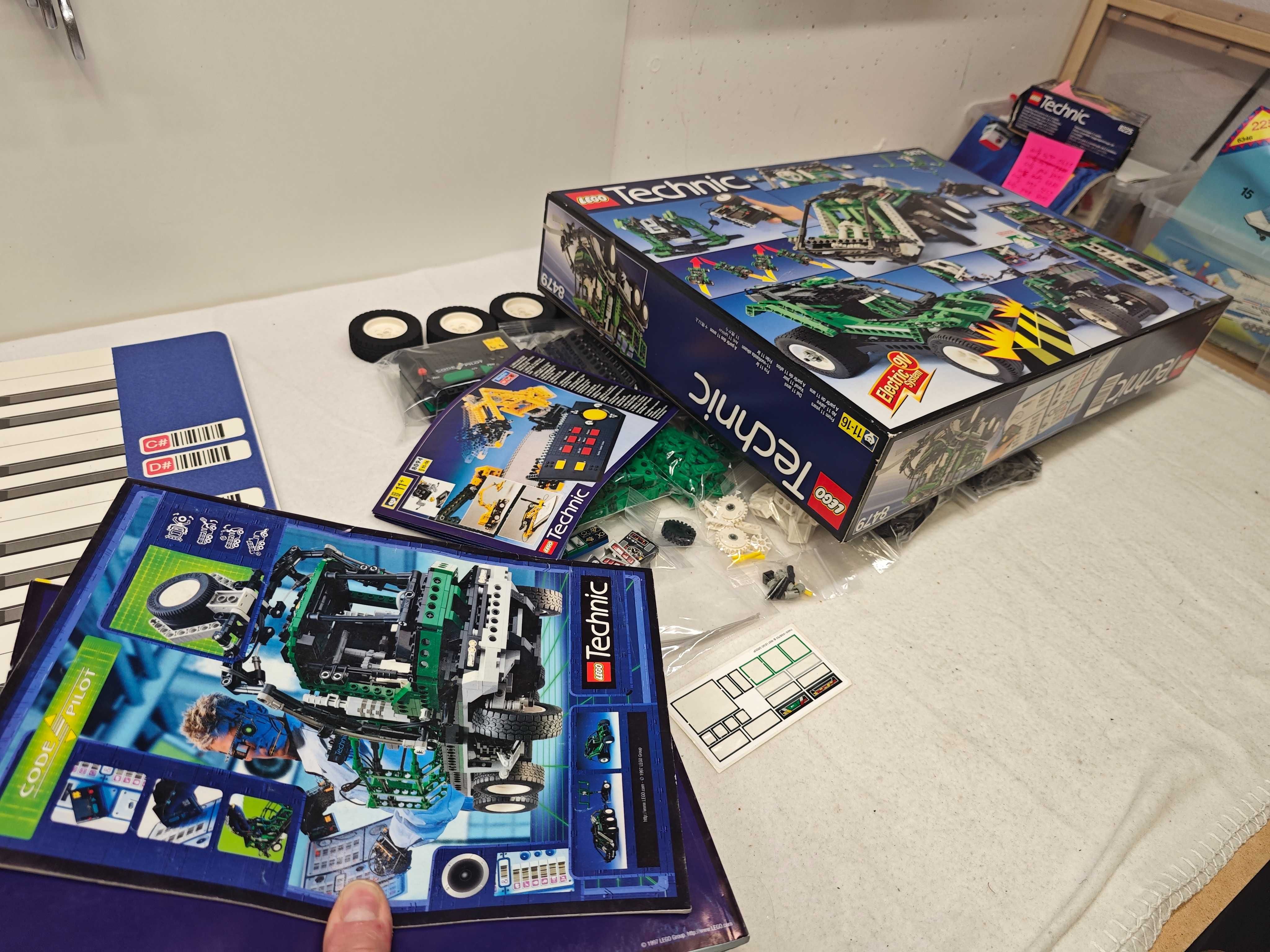Lego Technic 8479 "Barcode Multi-Set"; 1997; [163]