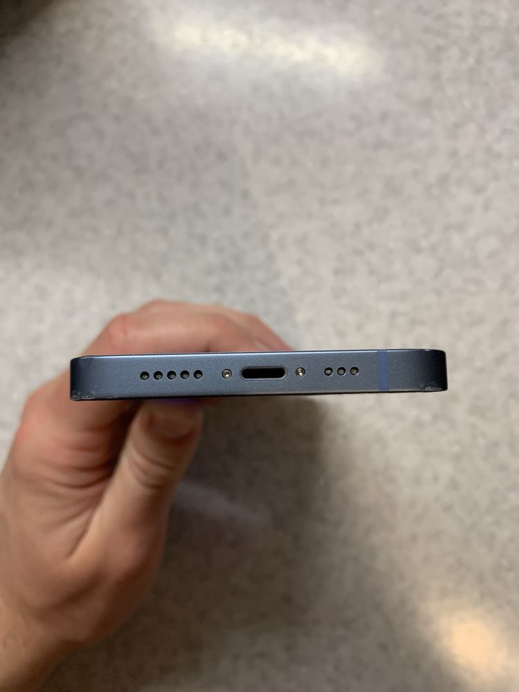 Заблокированный iPhone 14 128 gb