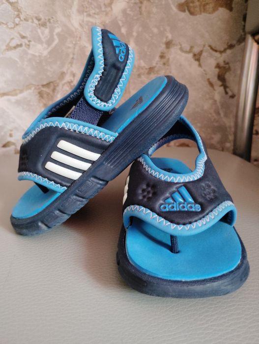 Босоніжки для малечі