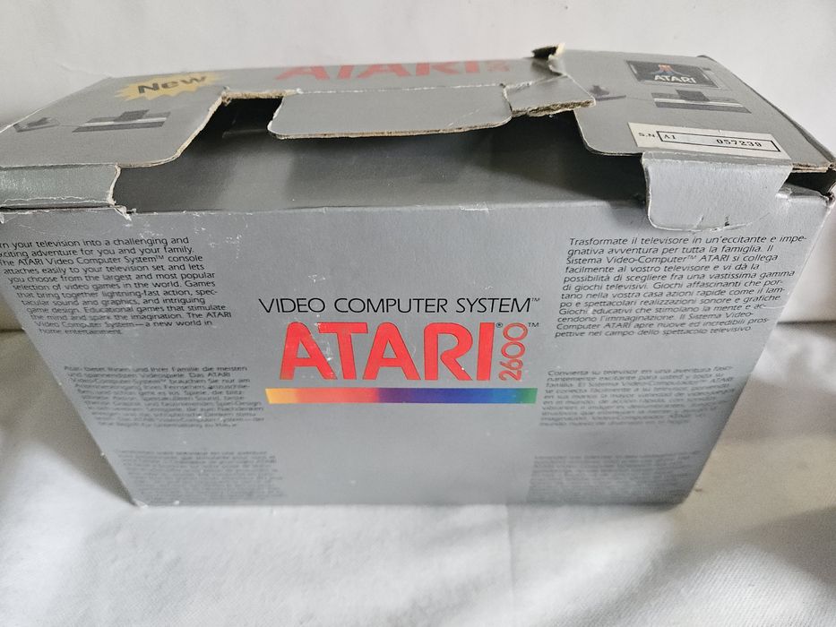 Atari 2600 com caixa