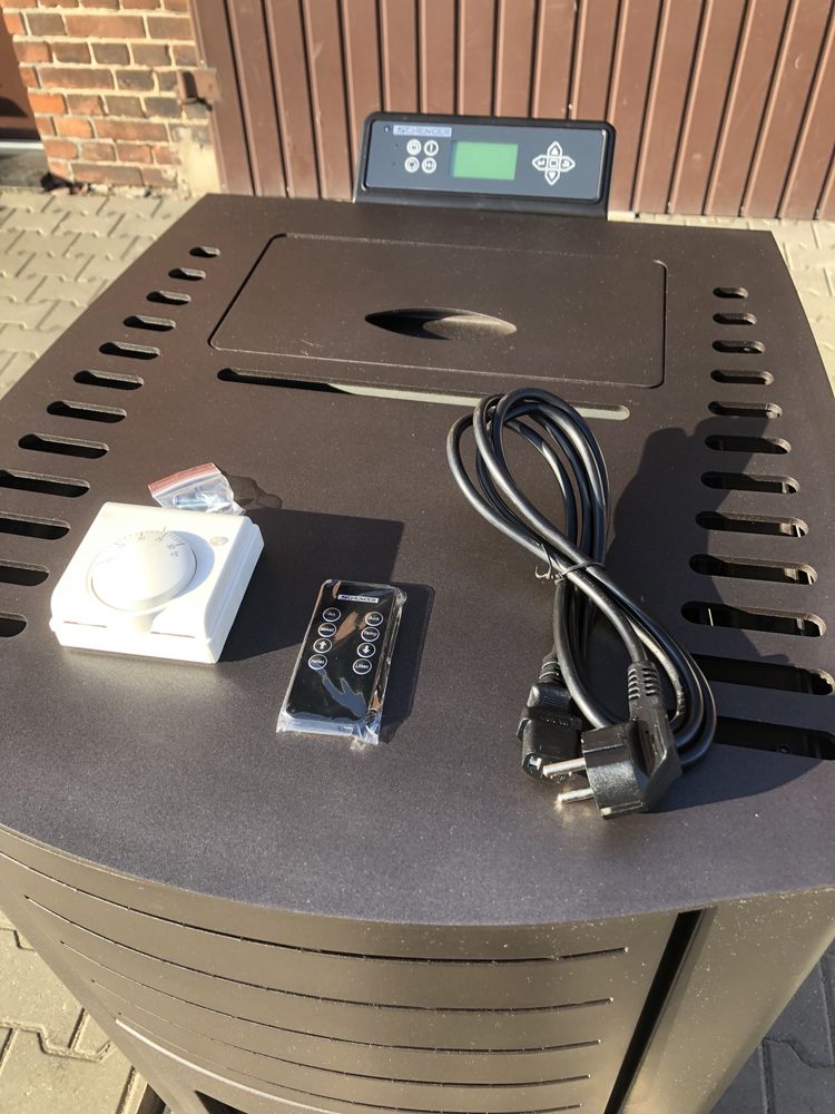 Piec piecyk kominek pelet pellet 15 KW Schenger Płacz Wodny Wifi App