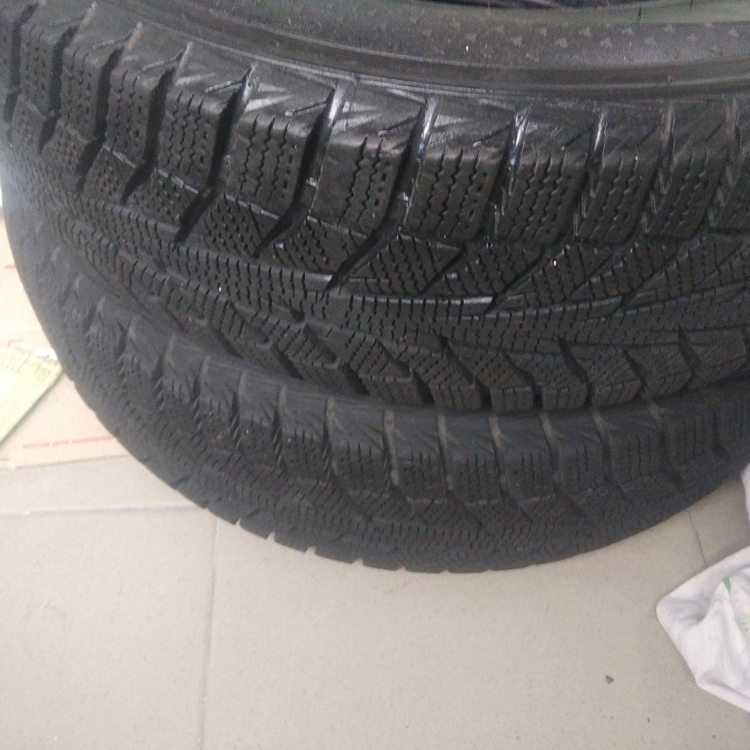 Продам шини зимові 175/70 R13