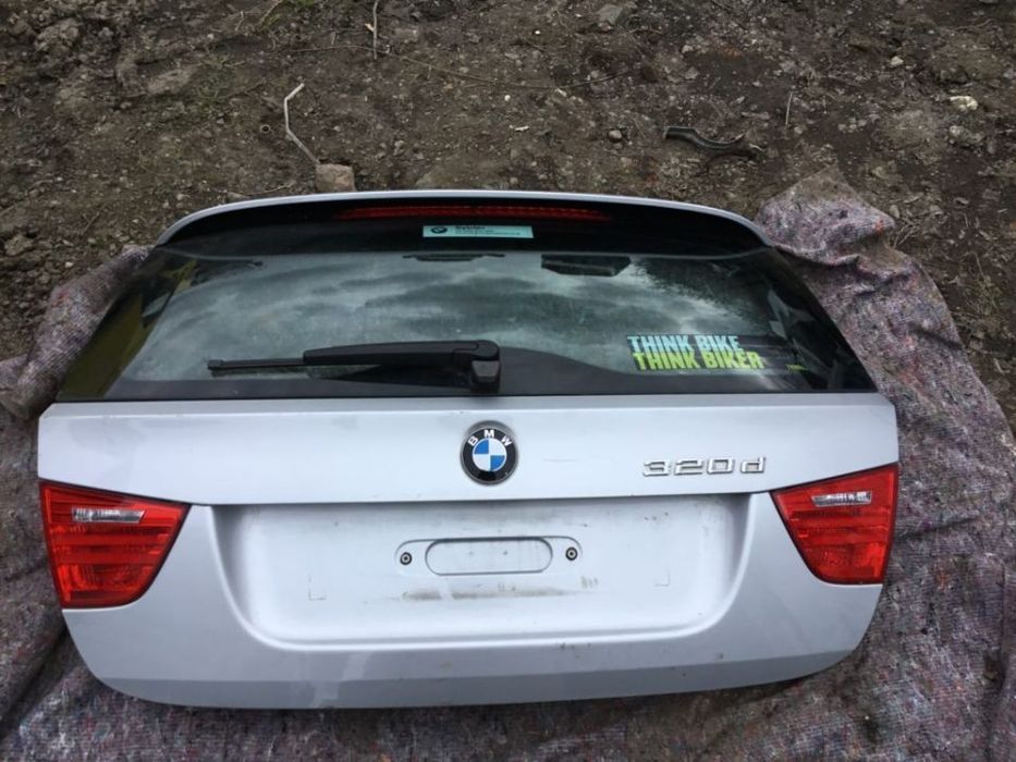 Tampa Da Mala BMW serie 3 E91 LCI 318d 320d 325d 330d 335d