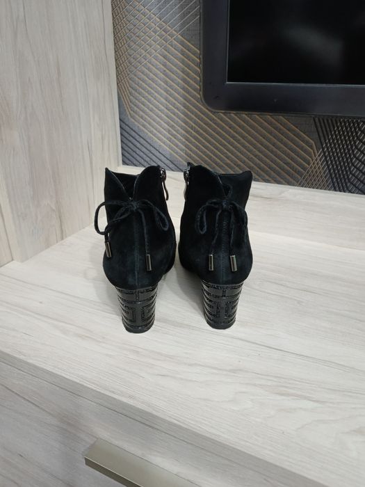 Ботильони, черевички р. 36