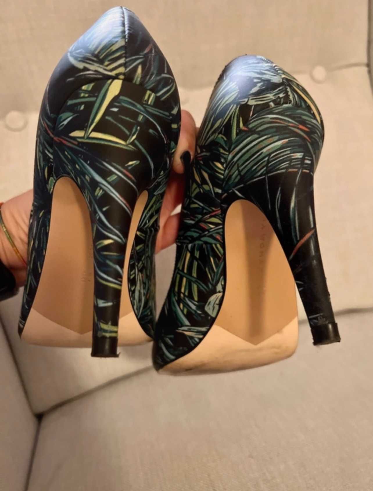 Sapatos Stilettos - Zara