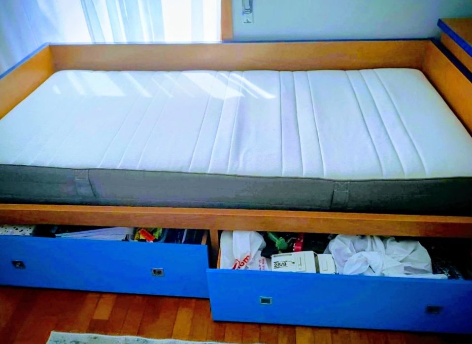 Cama de solteiro como nova