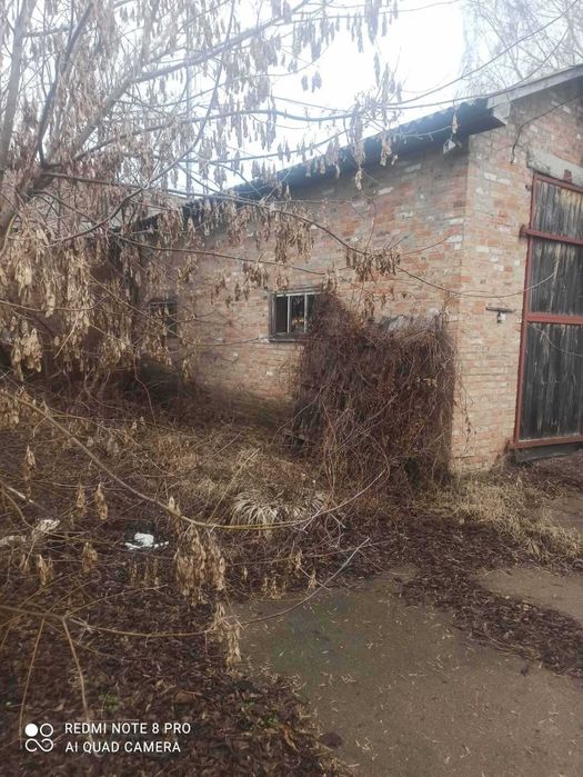 Продам комерцiйну нерухомiсть в м. Прилуки по вул.Межева 1