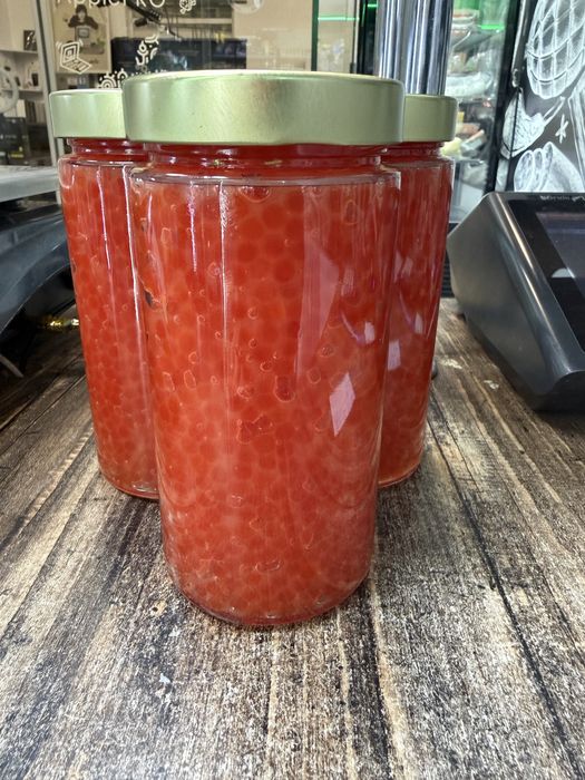 Ікра лосося, щуки та осетра