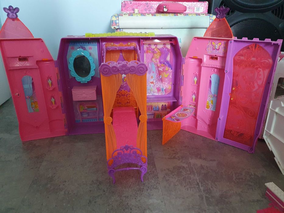 pałac domek dla barbi