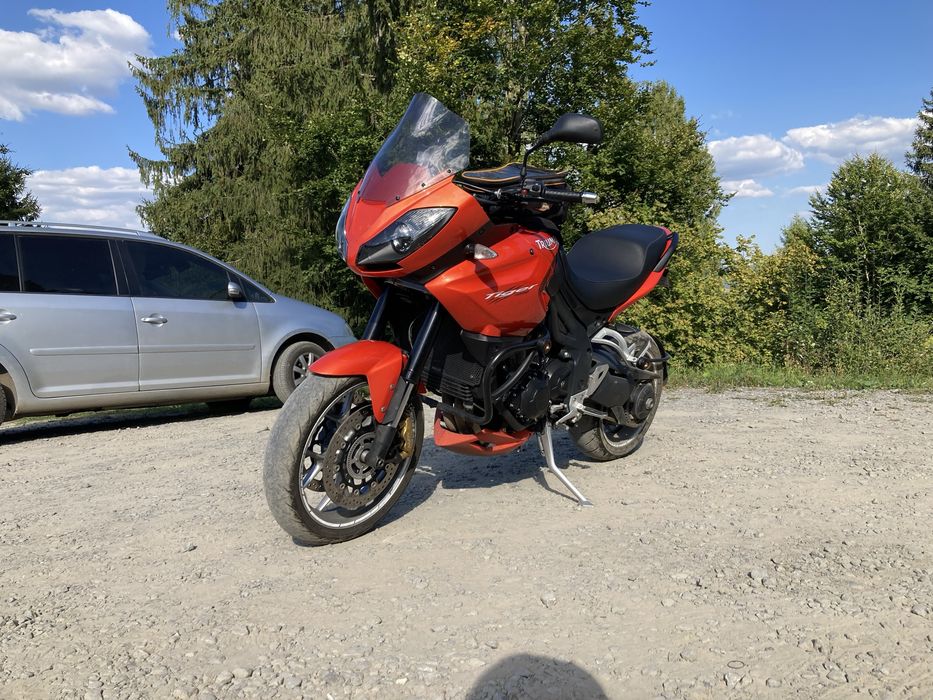 Triumph tiger se1050