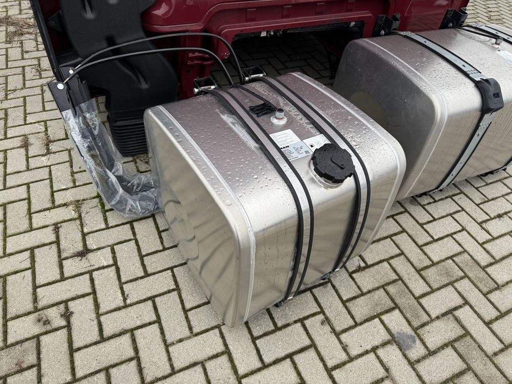 MAN TGX zbiornik paliwa 250 l