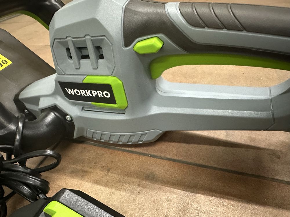 Nowe nożyce do żywopłotu akumulatorowe workpro