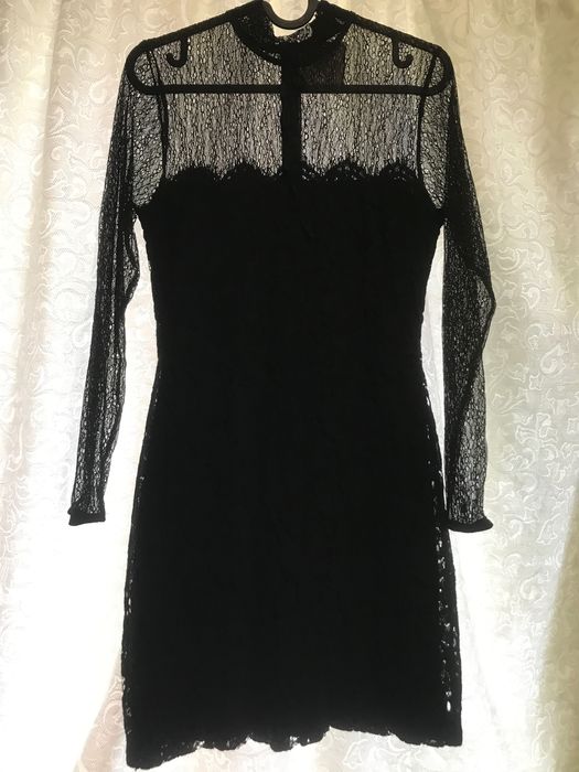 Чорна міні сукня Zara з мереживом