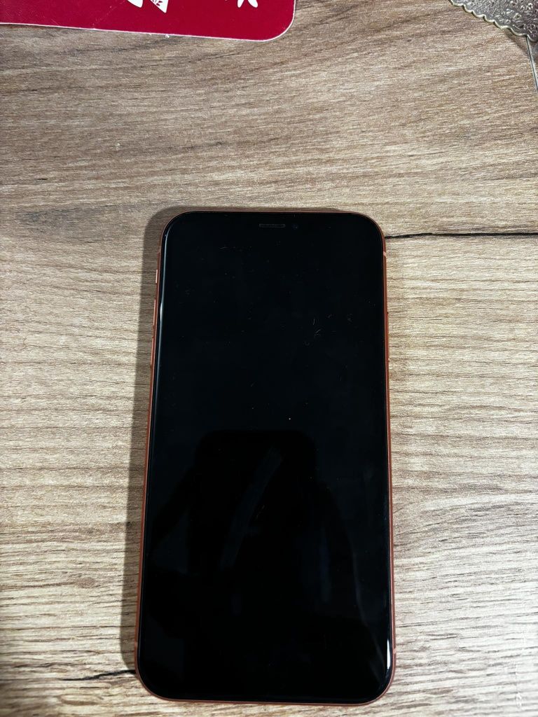 Iphone XR 64giga kolor koralowy  9 etui