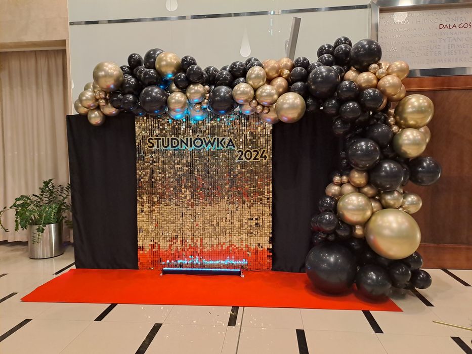 Ścianka cekinowa złota srebrna czarna studniówka  osiemnastka urodziny