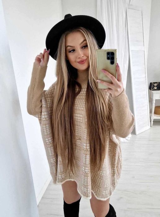 Cieplutki sweterek oversize z polgolfem dwa klory plus size