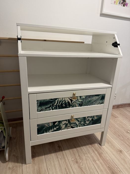 Odnowiona komoda z przewijakiem sundvik