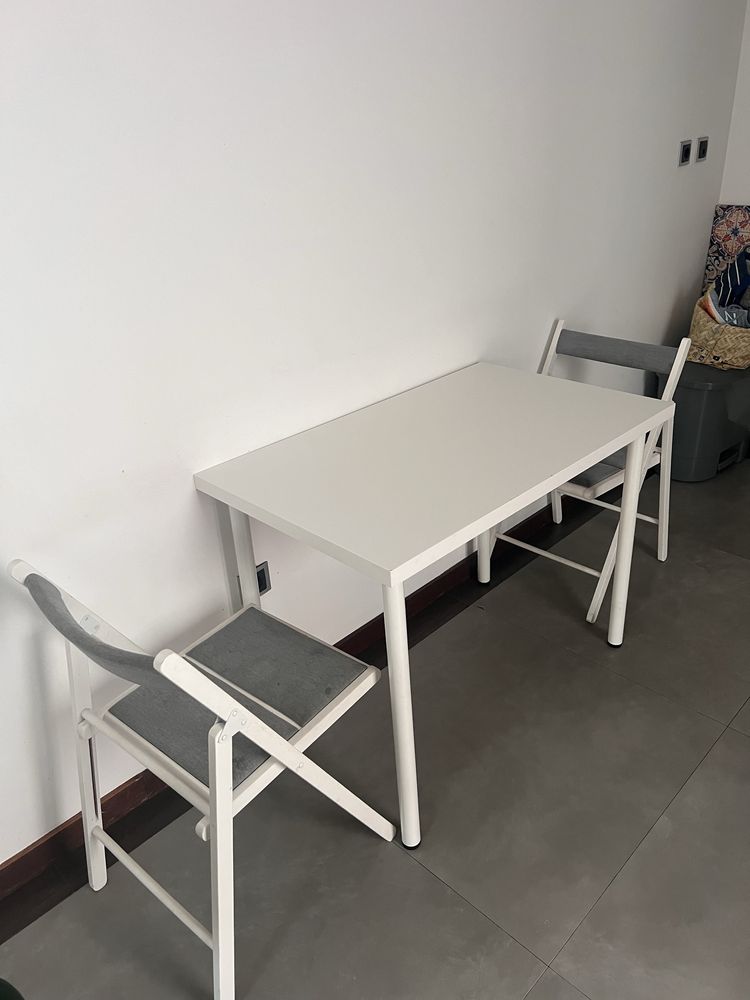 Conjunto mesa de cozinha