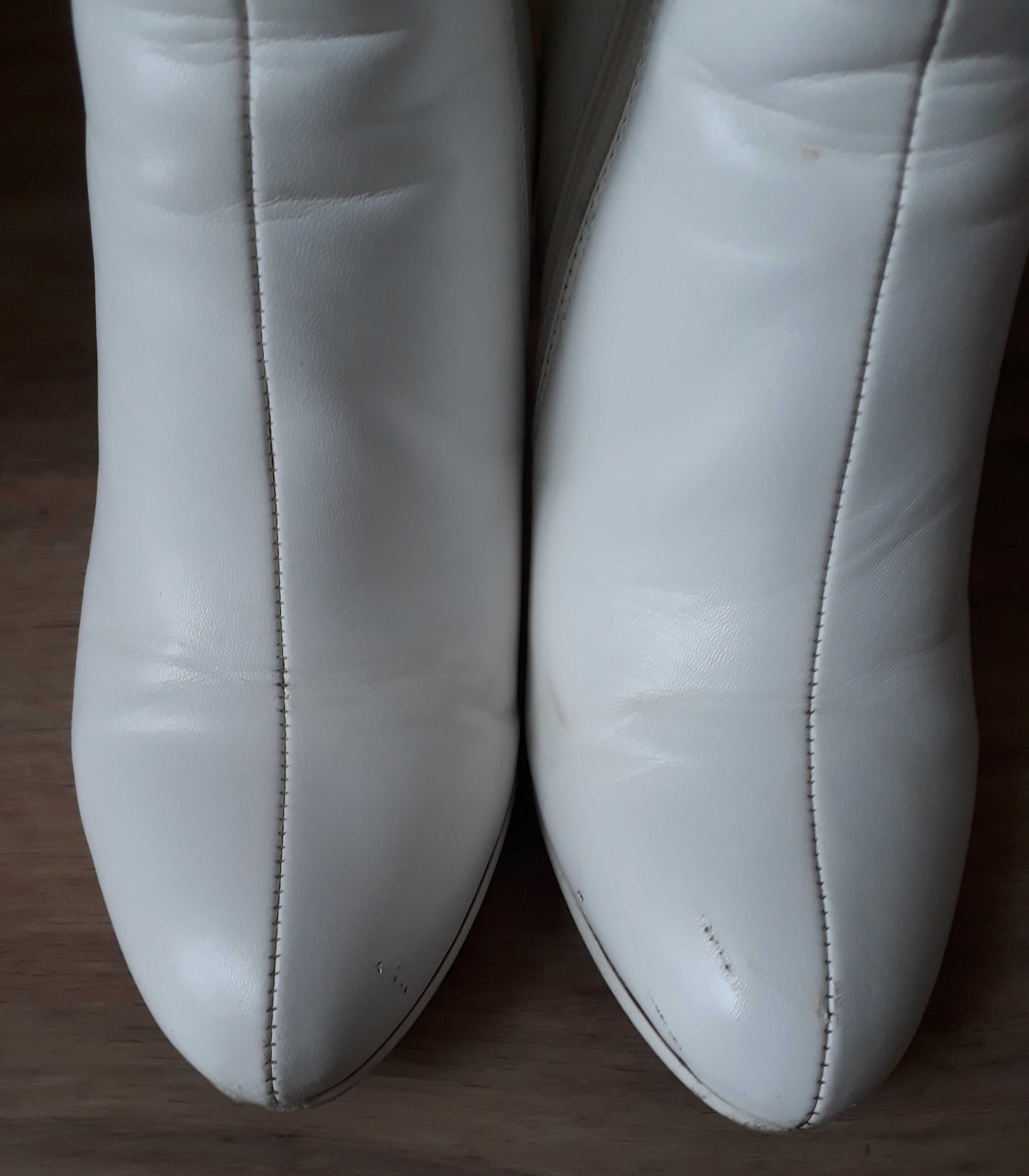 женские туфли белые  37 размер б\у