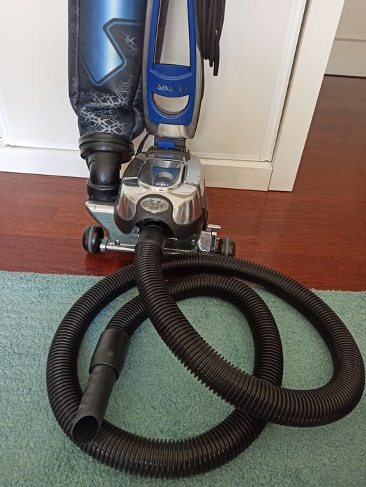 Aspirador profissional marca Kirby