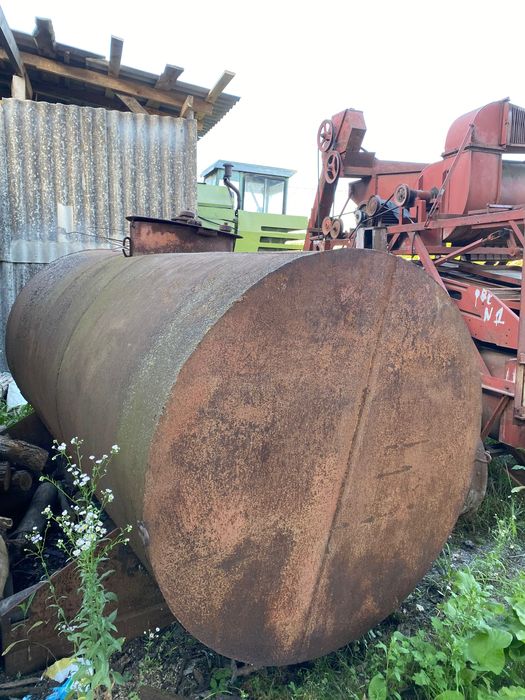 Продаю бочку 5ти кубову