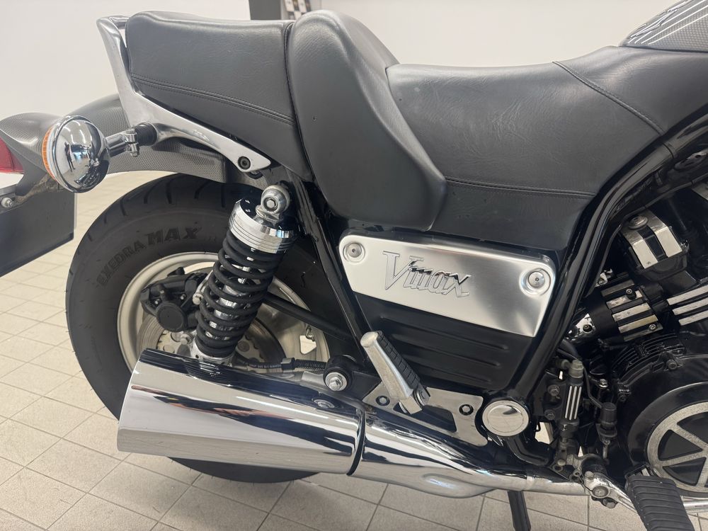 Yamaha V-Max 1200 Full Power Carbon Edition