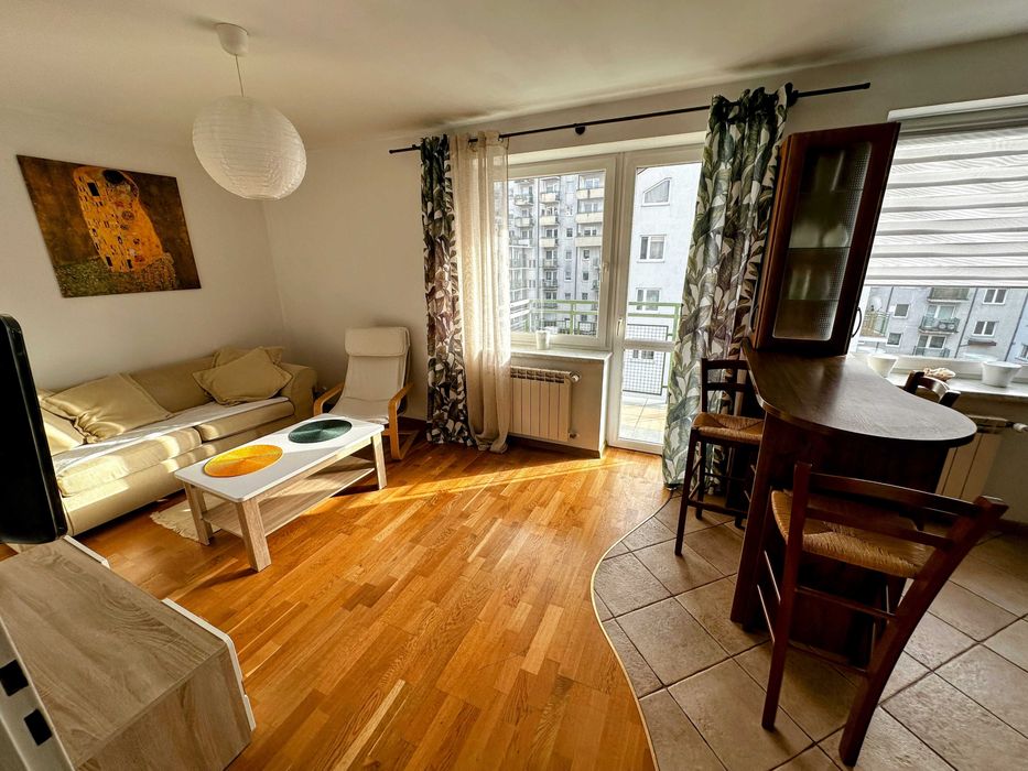 Szukasz przytulnego, jasnego mieszkania dla siebie lub we dwoje?