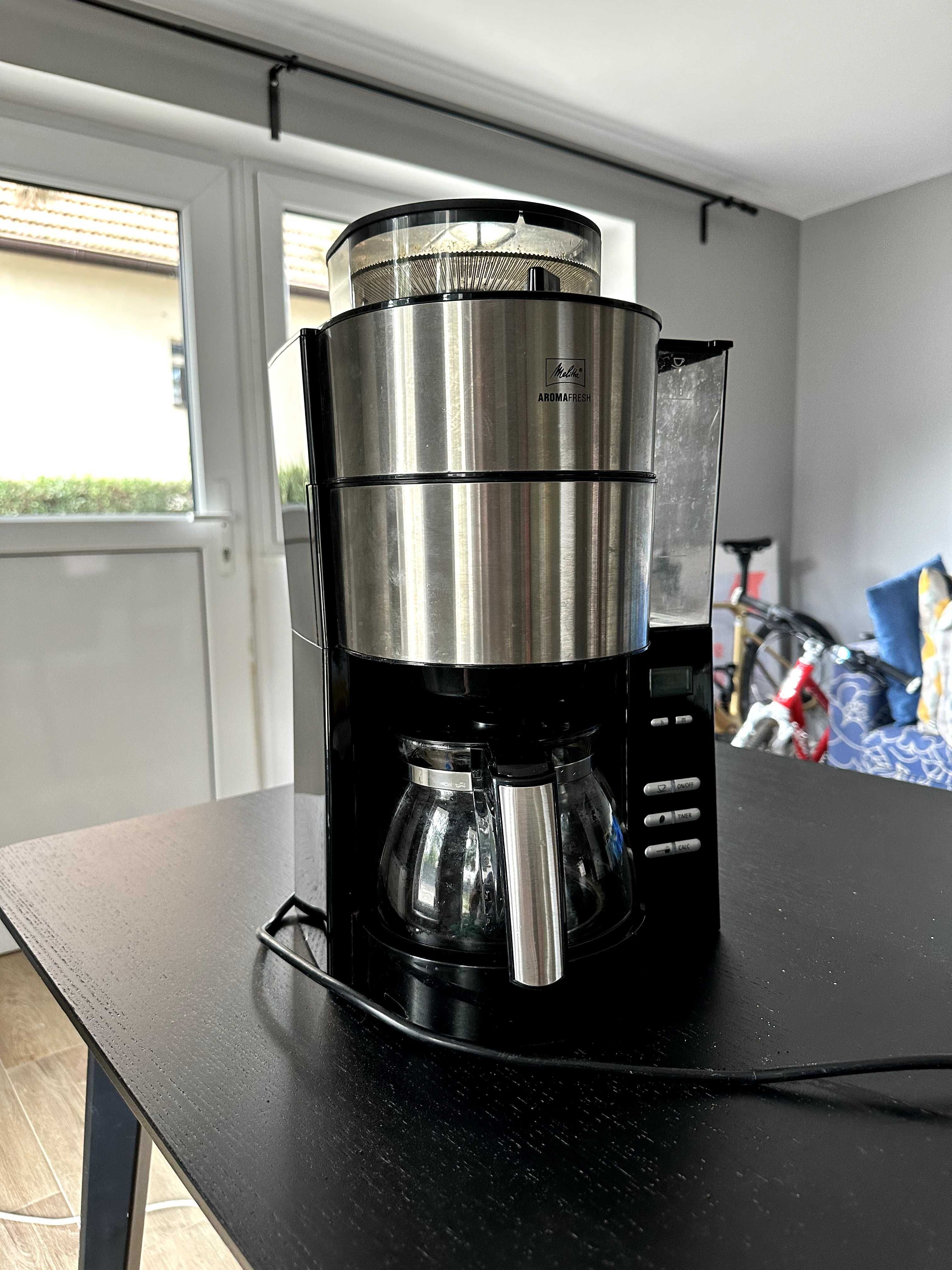 Ekspres przelewowy Melitta Aroma Fresh 1021-04 z młynkiem żarnowym